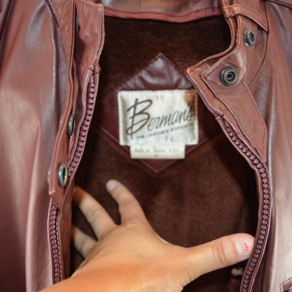 💃🏻HP 4/27💃🏻 Berman's Leather Moto Jacket - Picture 4 of 8